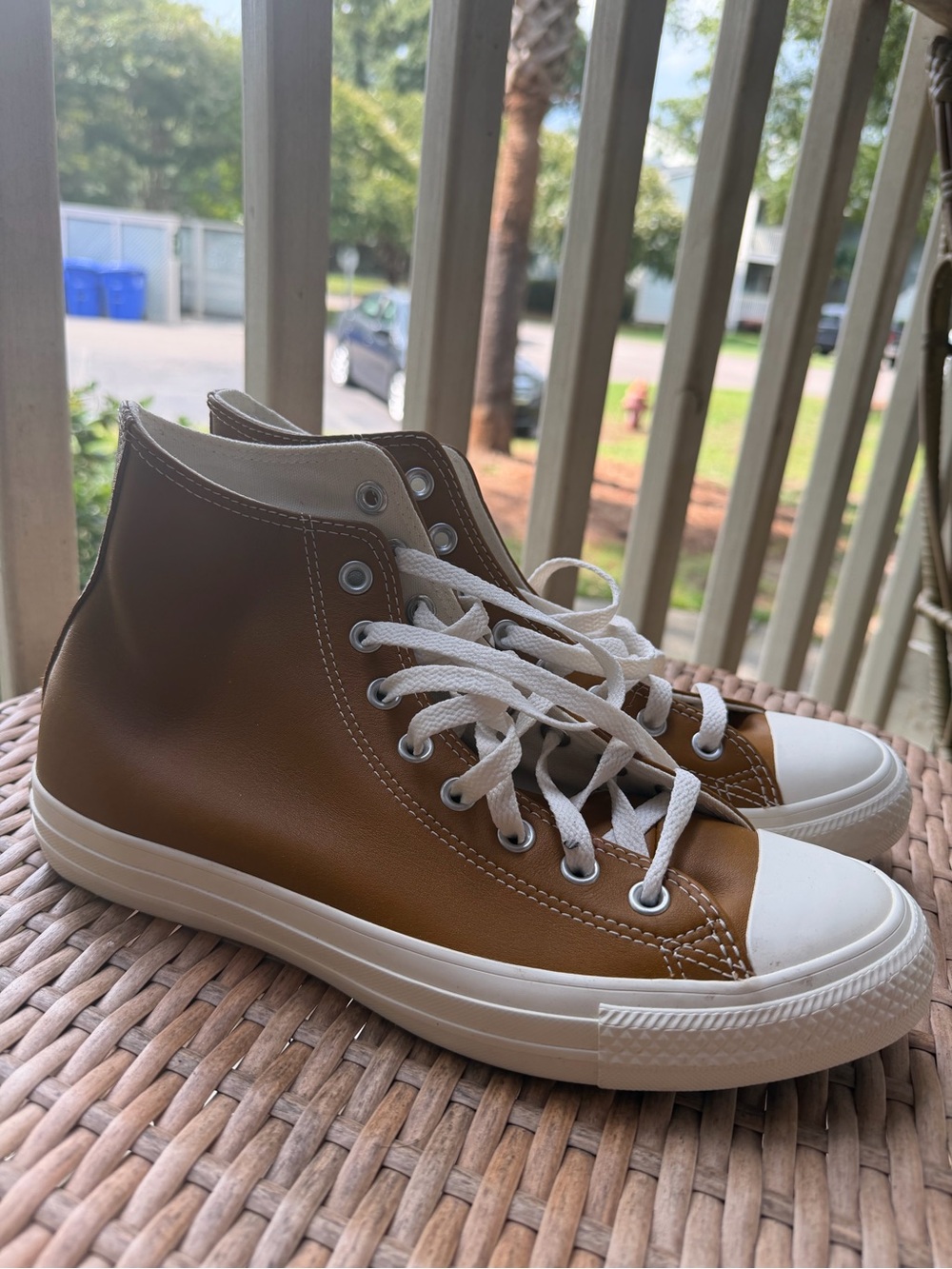 Converse All Star High-Top Sneakers in tan/ light brown size 8 men